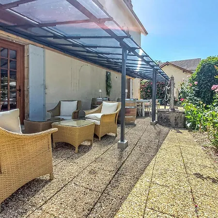 Hébergement de vacances Maison Avec Piscine Et Riviere Couze-et-Saint-Front