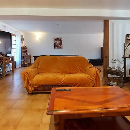 Hébergement de vacances Maison Avec Piscine Et Riviere *