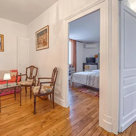 Hébergement de vacances Maison Avec Piscine Et Riviere Couze-et-Saint-Front