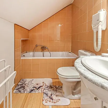 Maison Avec Piscine Et Riviere Hébergement de vacances